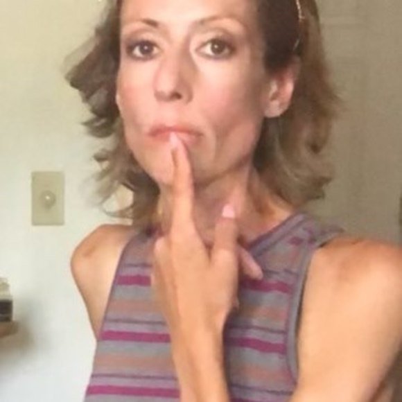 Meet your Posher, Lesley - Picture 1 of 1